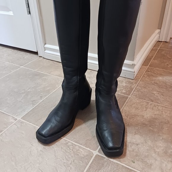 Black Leather Boots - Picture 9 of 9